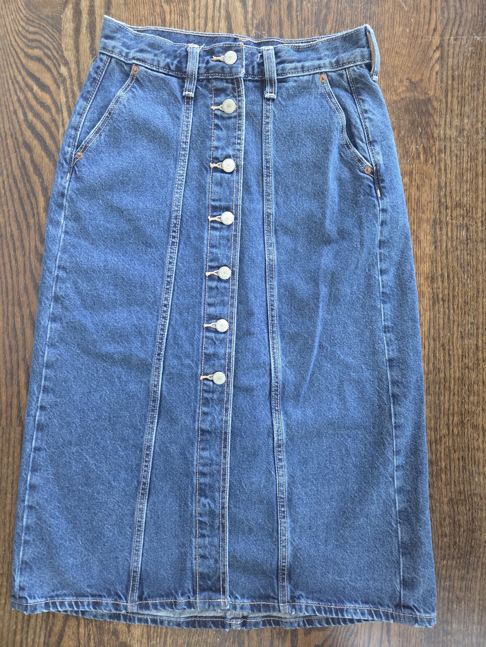 Old Navy Classic Button-Front Denim Midi Skirt